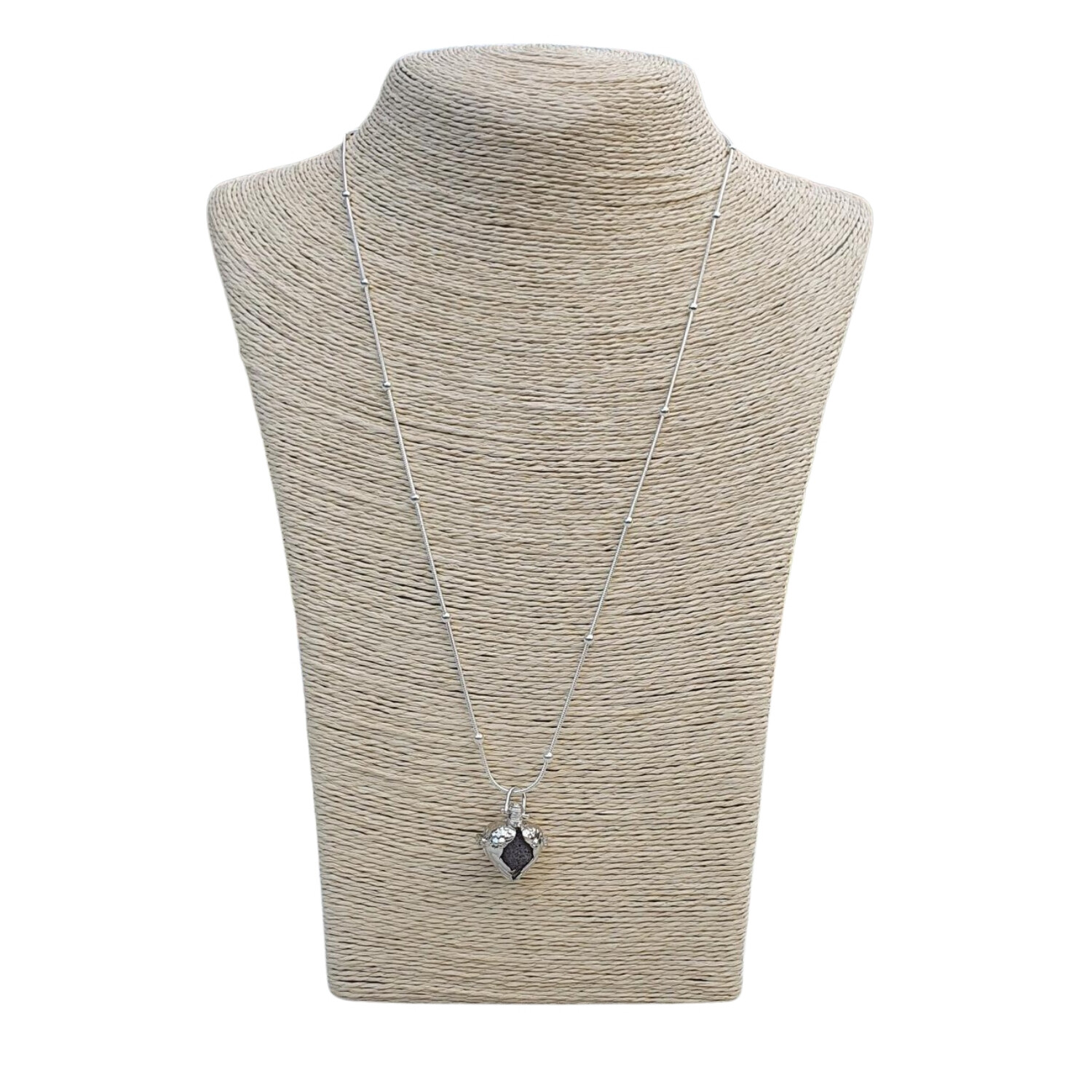 Necklace Diffuser 009