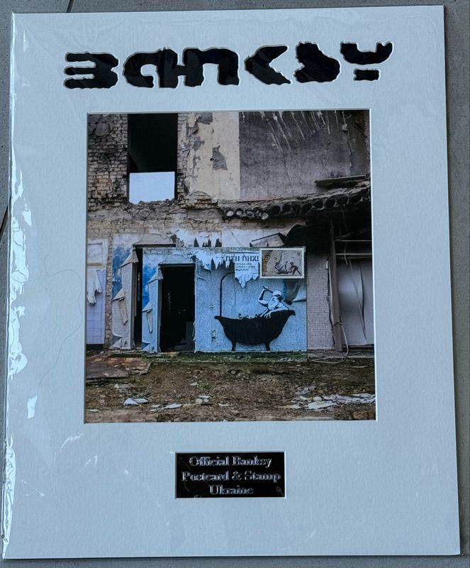 Banksy - Official Ukraine Postcard &amp; Official Stamp - Bathing Male Postcard / Child vs Putin Judo Ukraine Stamp (ПТН ПНХ! / FCK PTN!)