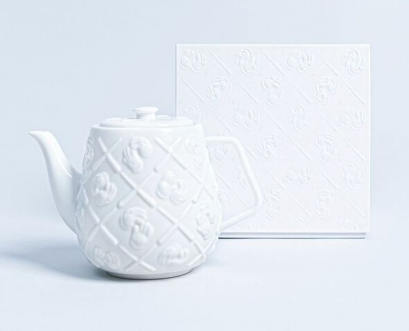 Kaws - Teapot (White)
