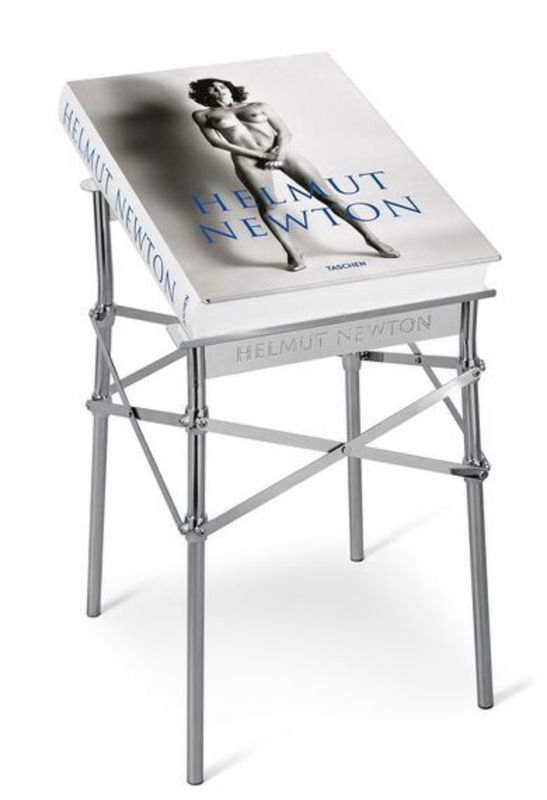 Helmut Newton - Taschen Baby SUMO (Book &amp; Stand)
