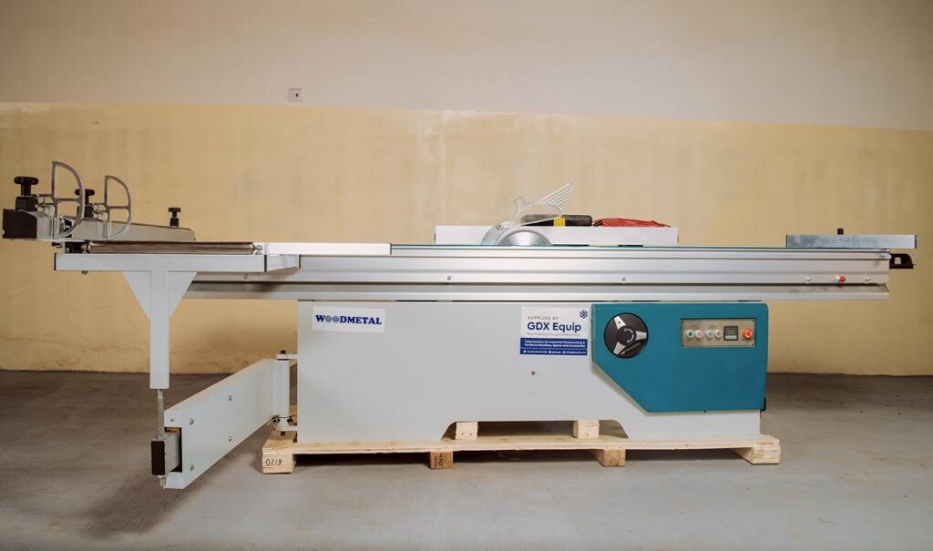 WOODMETAL Sliding Table Saw WS 110 with Hand Wheel (7.5Hp)