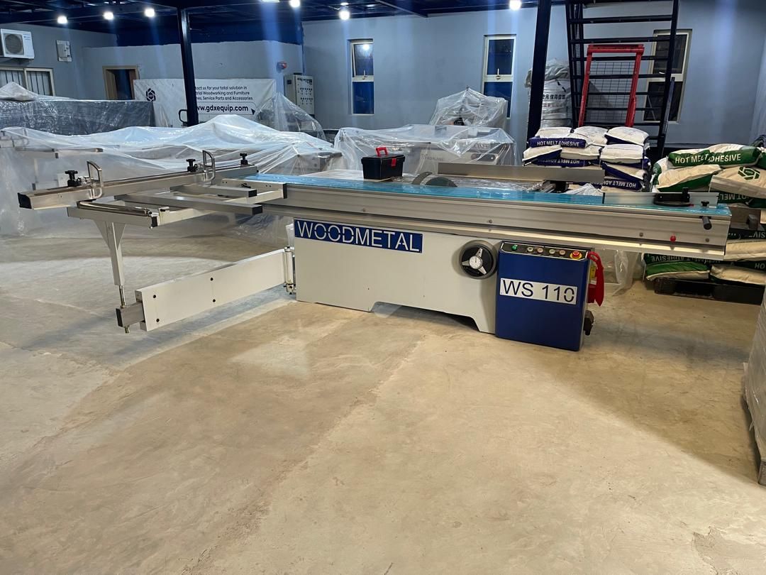 WOODMETAL Sliding Table Saw WS 110 with Hand Wheel (7.5Hp)