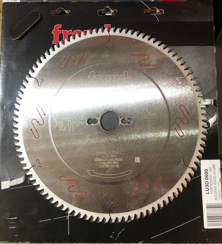 LU3D0600 - FREUD Panel Saw Blade For MDF, HDF, MFC &amp; Acrylic Boards 300 x 3.2 x 2.2 x 30mm x Z96