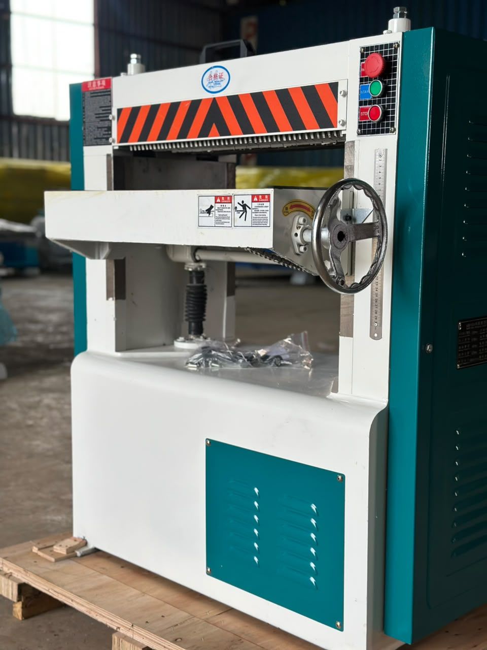 WOODMETAL WTP630 Heavy-Duty Thicknesser Planer with Spiral Cutter