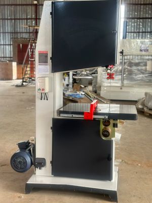 WOODMETAL WBS 422 Woodworking Vertical Band Saw (5.5KW 7.5HP)