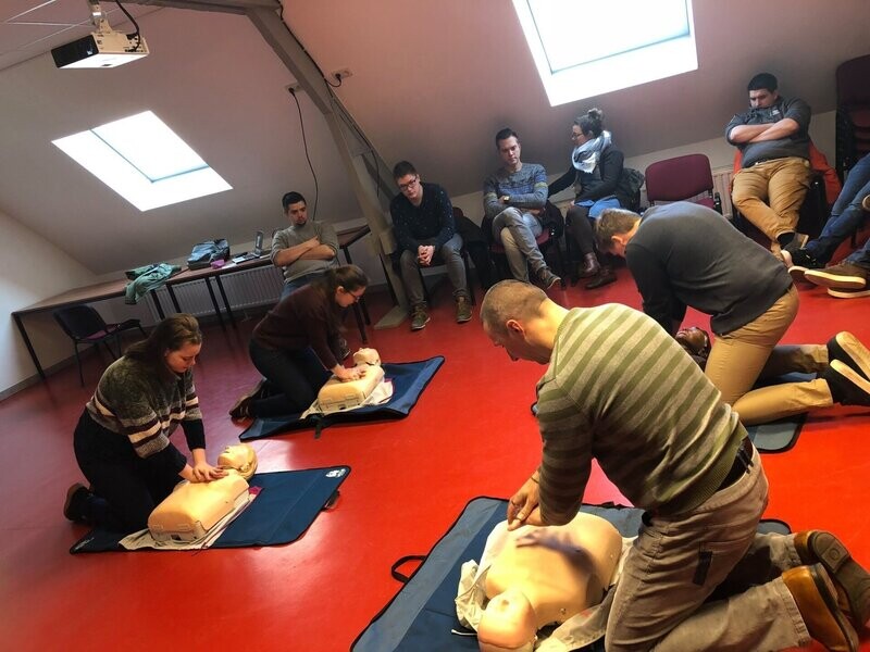 Deelname fuifcoachopleiding (EHBO) najaar voormiddag (3/10/2026 9.30 tot 12.30 u)