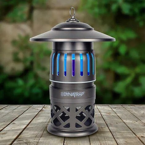 DynaTrap 1/2 Acre Tungsten Insect and Mosquito Trap With 2 Replacement Bulbs