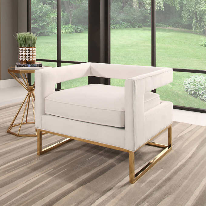 Casella Velvet Armchair Casella Velvet Armchair