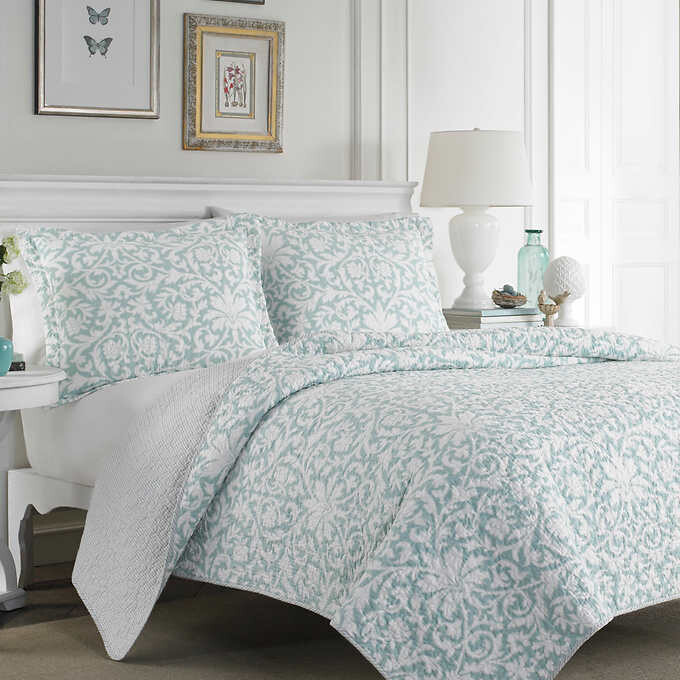 Laura Ashley 3-piece Quilt Set Laura Ashley 3-piece Quilt Set, Color: Mia Soft Blue
