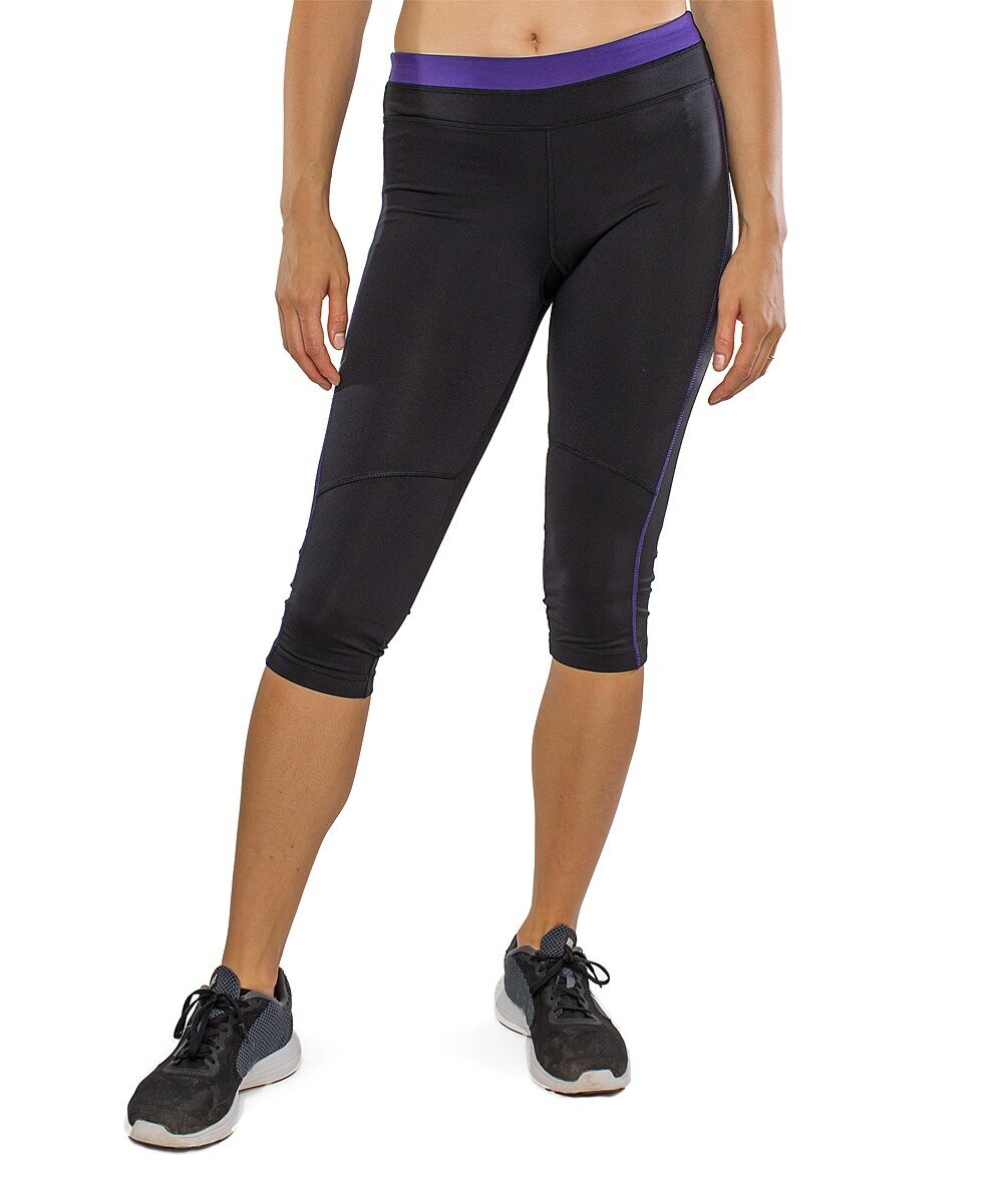 Black & Blast Purple Advantage Capri Leggings - Women