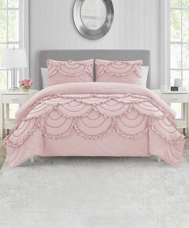 Blush Pink Scallop Ruffle-Trim Quilt Set Blush Pink Scallop Ruffle-Trim Quilt Set