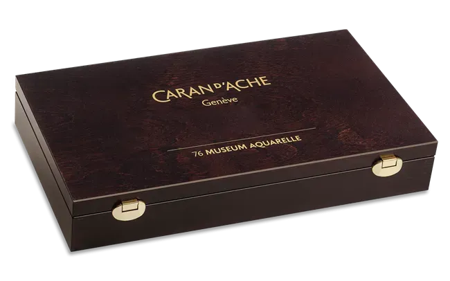 Premium mahogany wooden box with removable trays from Museum Aquarelle set