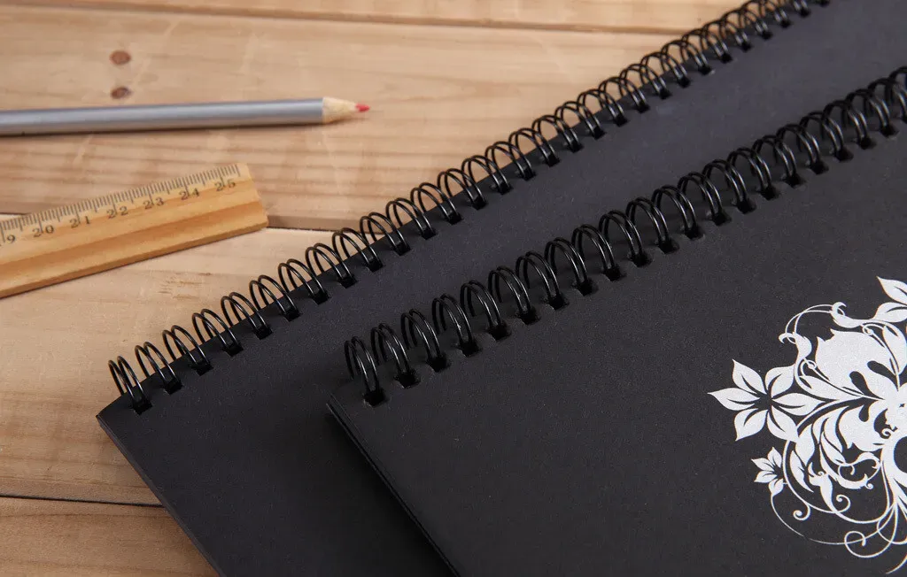 Artrack Black Drawing Sketchbook Wire Bound 32 Sheets