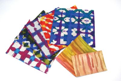 Jacquard Dye-Na-Flow 8-Color Set – Fluid Fabric Paint that Acts Like Dye (8×66.54 ml) –