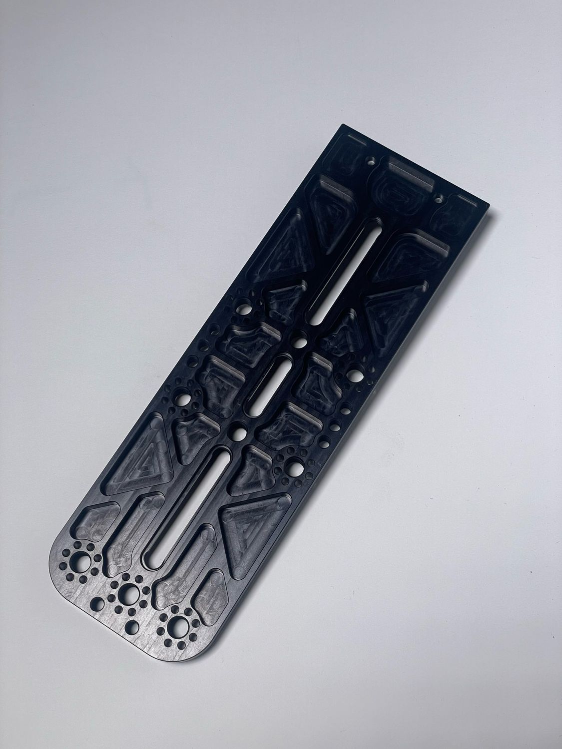 Low Profile Handheld Plate