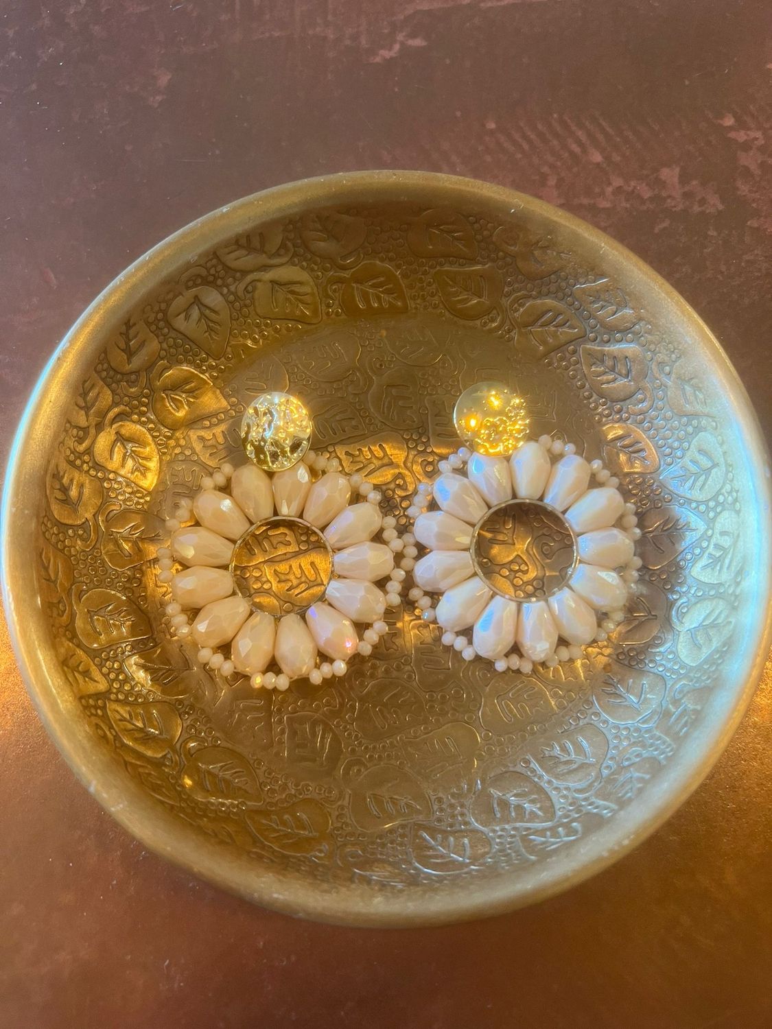 LICHTROZE OORBELLEN | GOUD