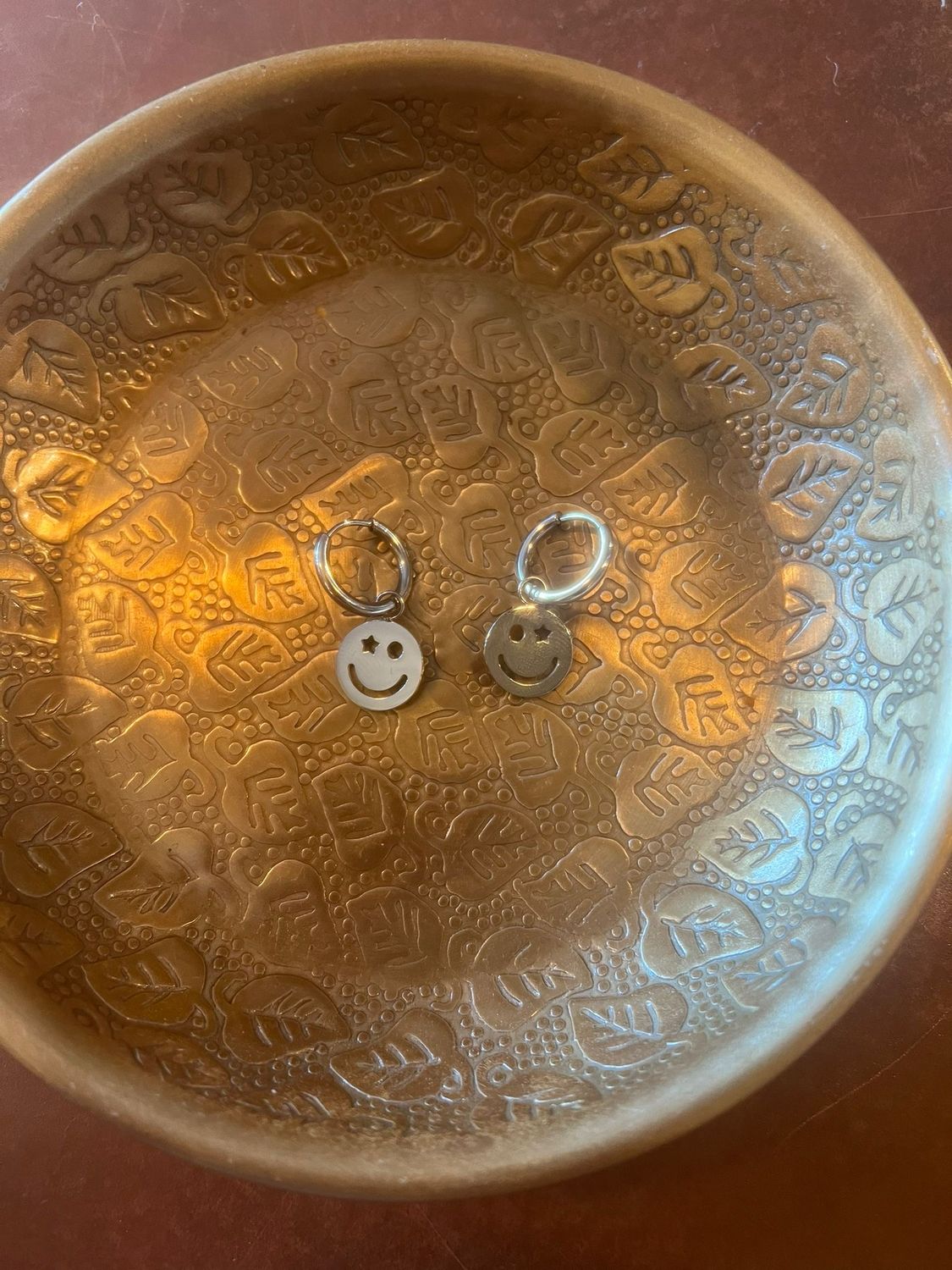 SMILEY OORBELLEN | ZILVER