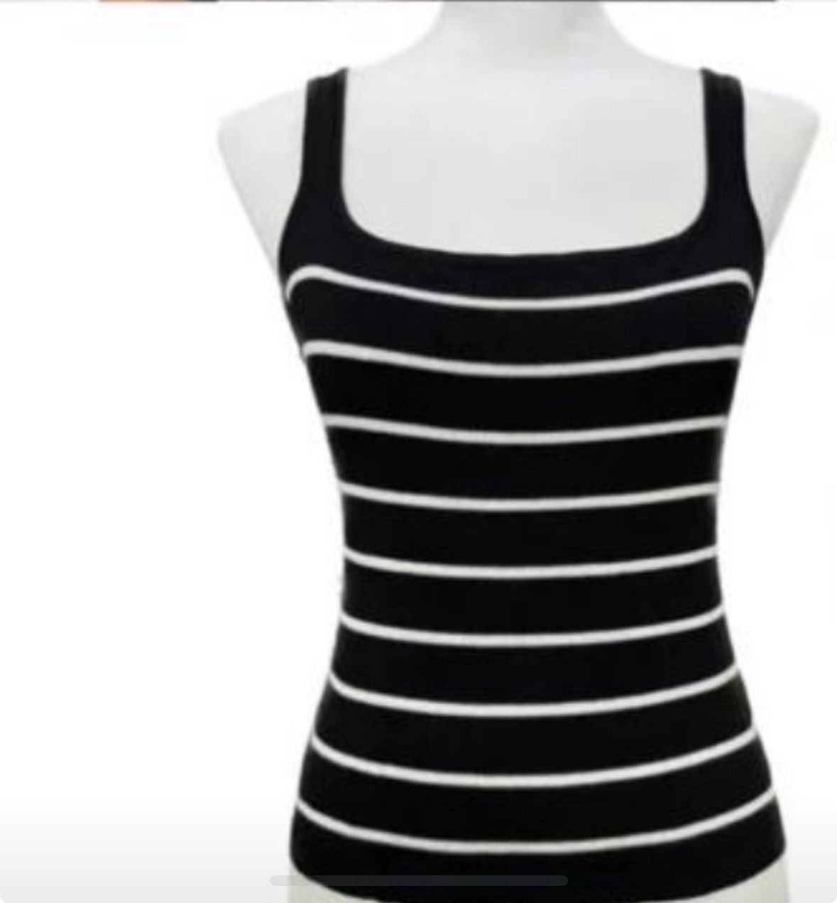 GESTREEPTE TOP | ZWART