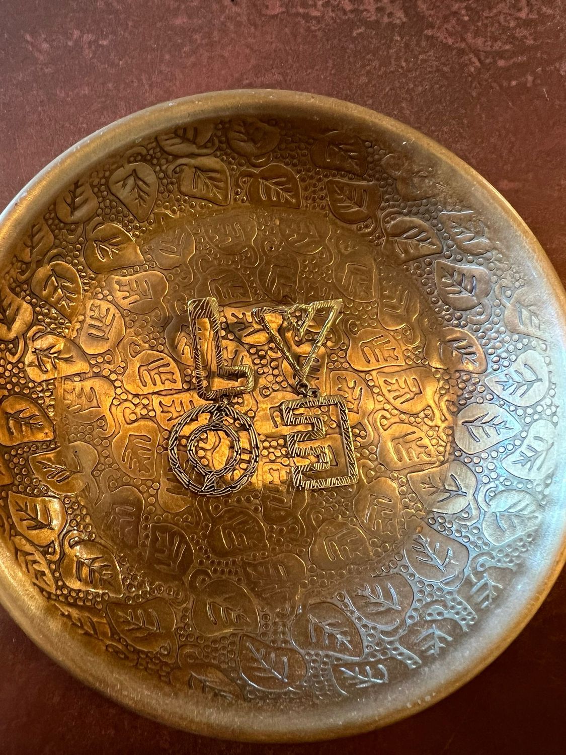 LOVE OORBELLEN | GOUD