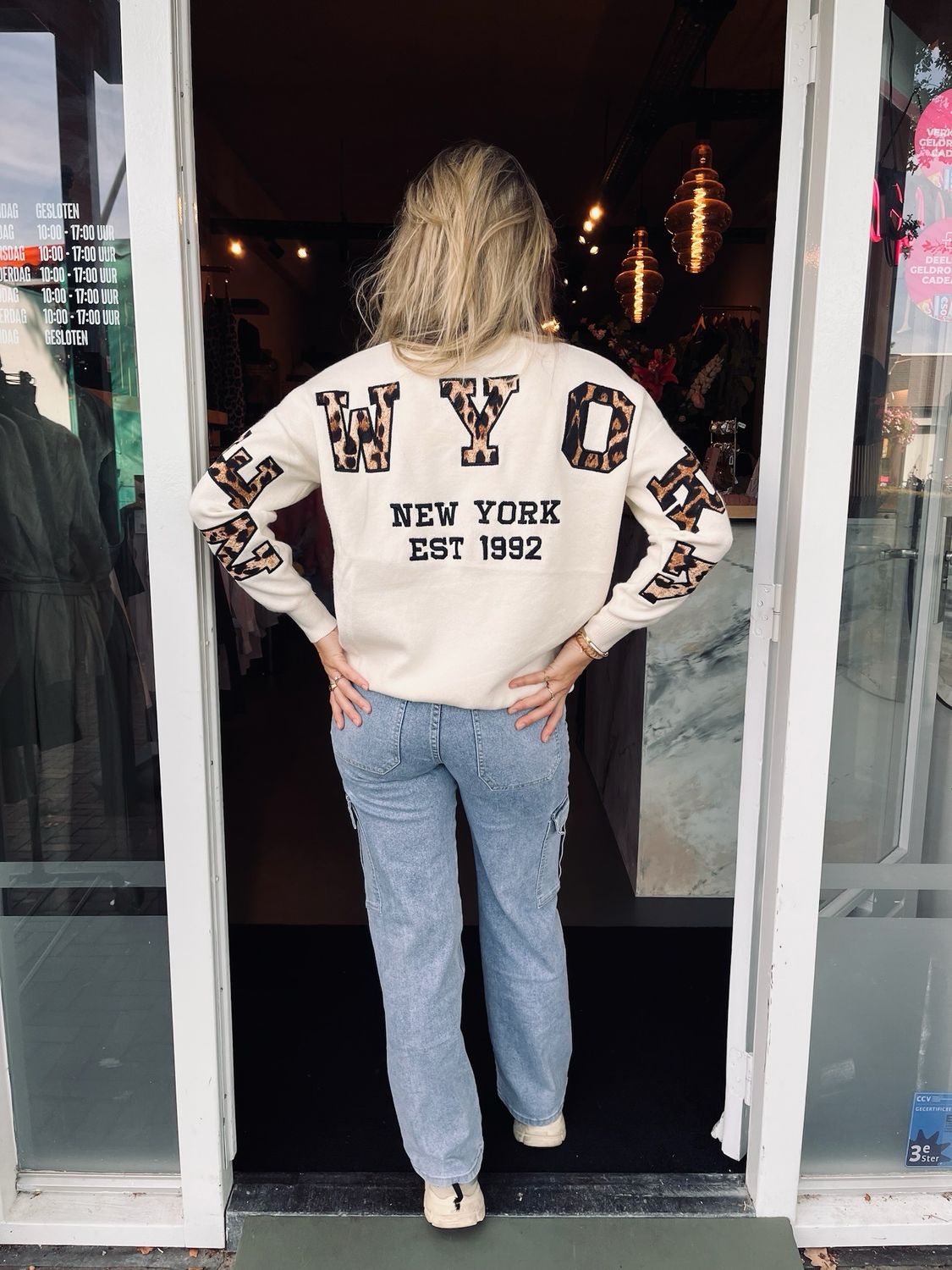 TRUI NY | CRÈME & LEO LETTERS