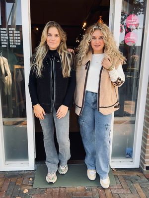 GILET TEDDY | ZWART
