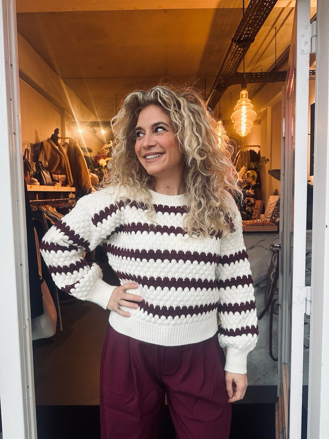 TRUI CRÈME & BORDEAUX