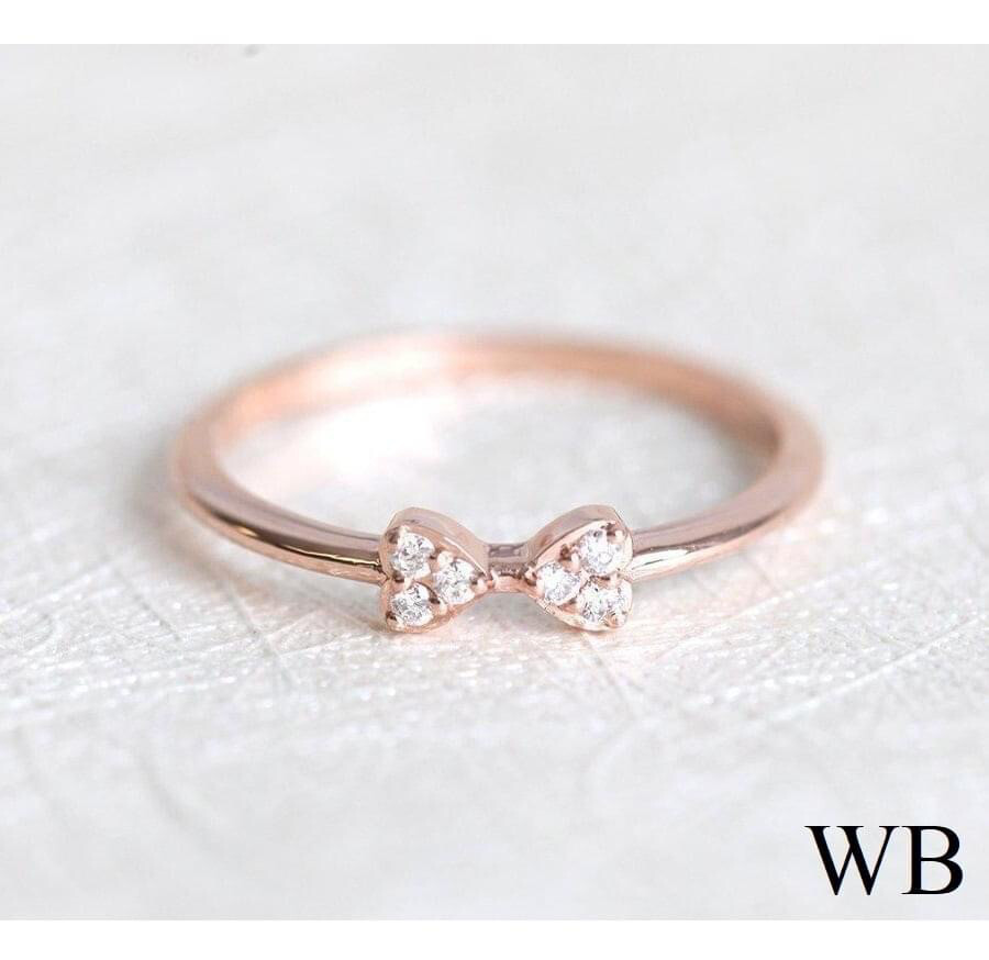 The Small Knot Diamond Ring