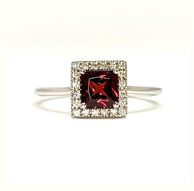 Princess Cut 0.5 ct Red Garnet, Halo Diamond Ring