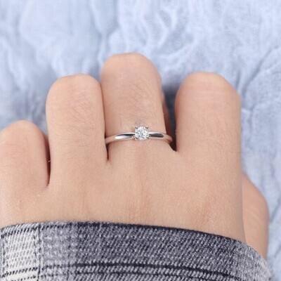 Four Prongs 0.1 ct Diamond Ring