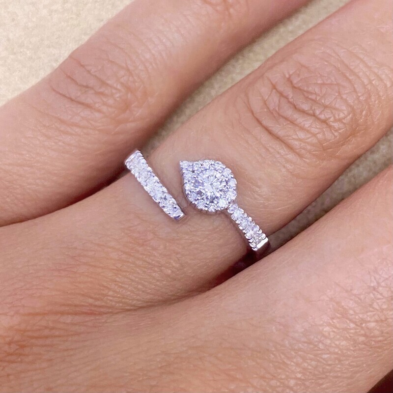 Snake Diamond Ring