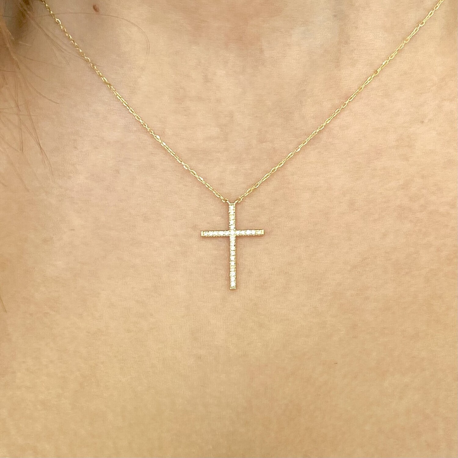 Cross Shaped 1.5 mm Diamond Necklace