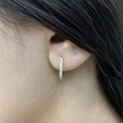 2 mm Diamond Huggies
