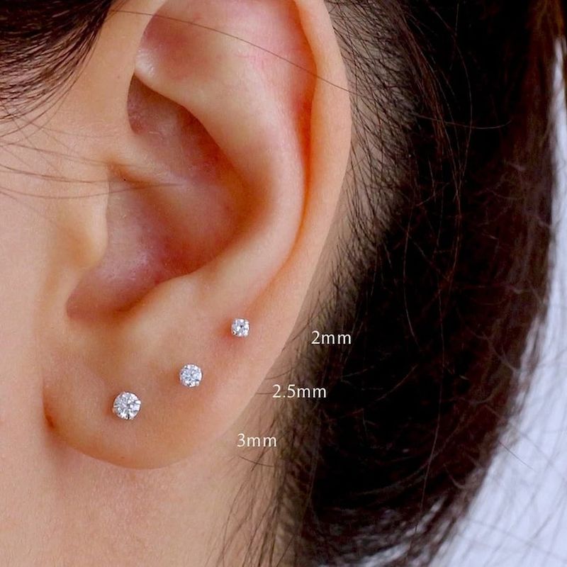 Four Prongs Diamond Studs Earrings