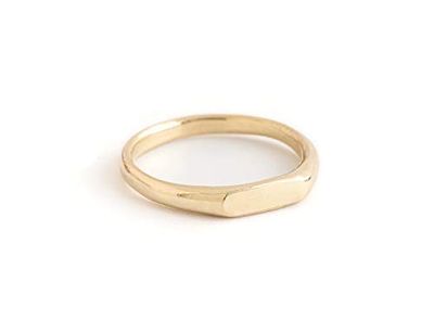 Mini Signet Elongated Ring