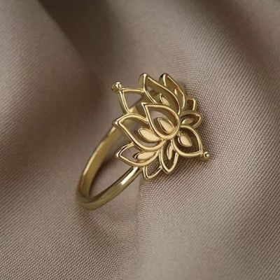 Sensational Lotus Ring