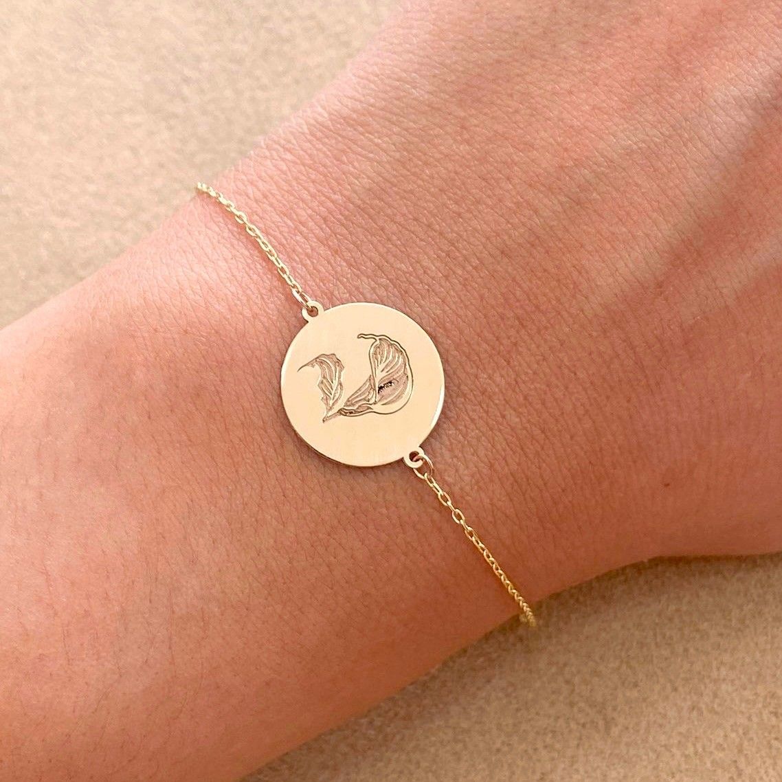 Customized Disc Bracelet