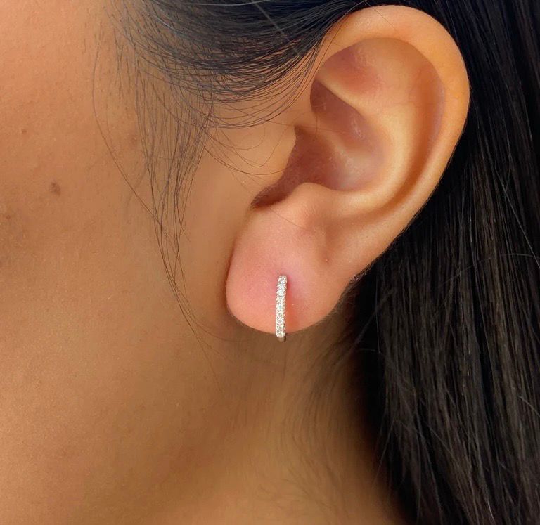 1.5 mm Diamond Huggies