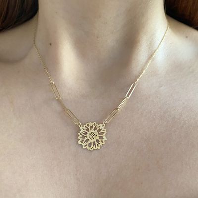 Fine Sized Flower Necklace