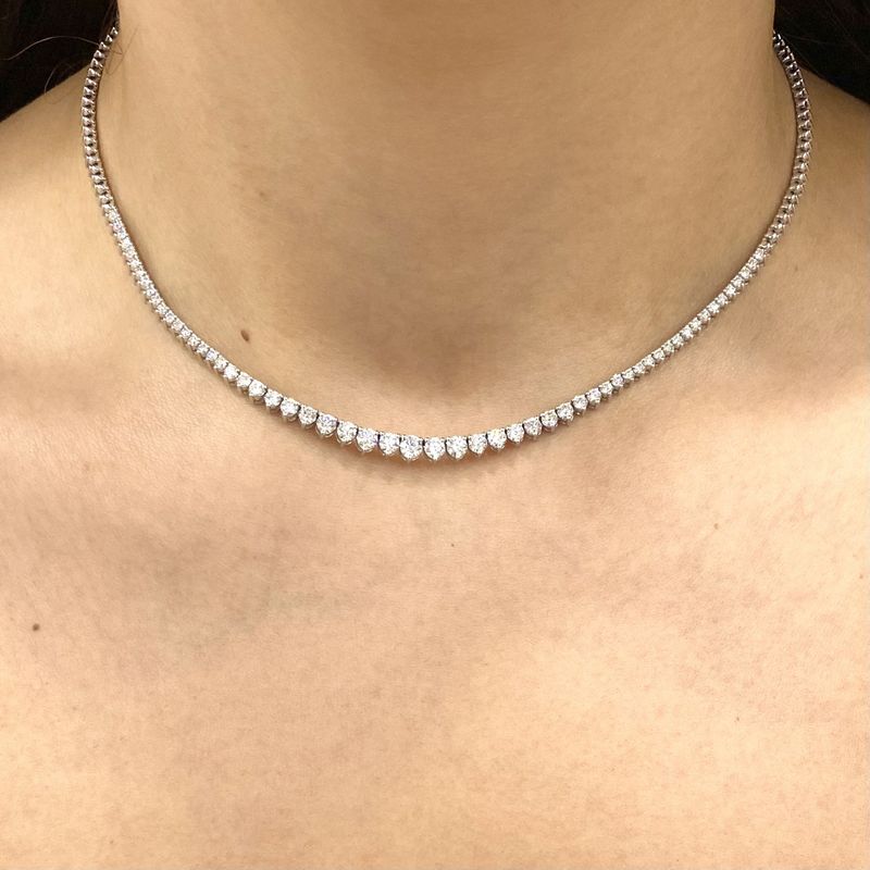 Gradual Three Prongs, Diamond Wedding Necklace