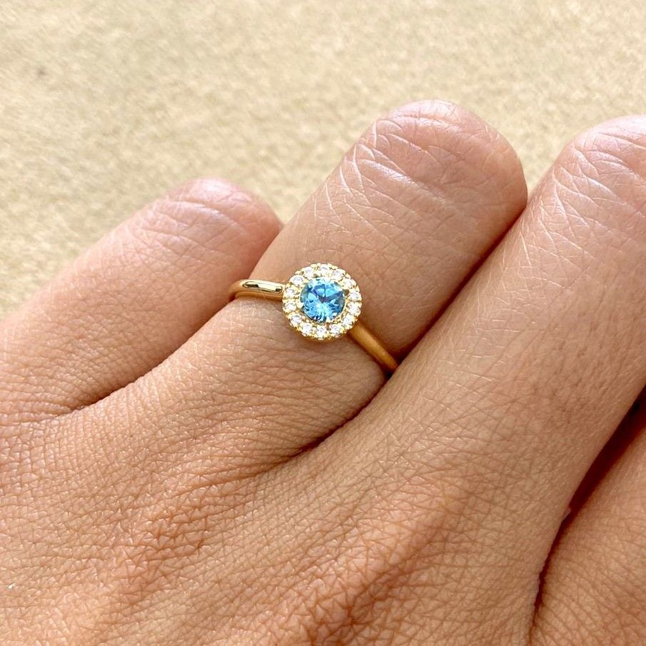 Round 0.35 ct Blue Topaz Halo Style, Diamond Ring