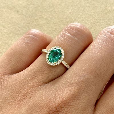 Oval Shaped 1.5 ct Green Quartz, Full Halo Style Diamond Ring