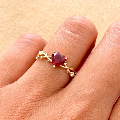 1.5 ct Red Garnet, Diamond Ring