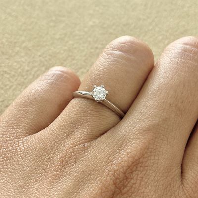Round 0.25 ct Six Prongs, Diamond Engagement Ring