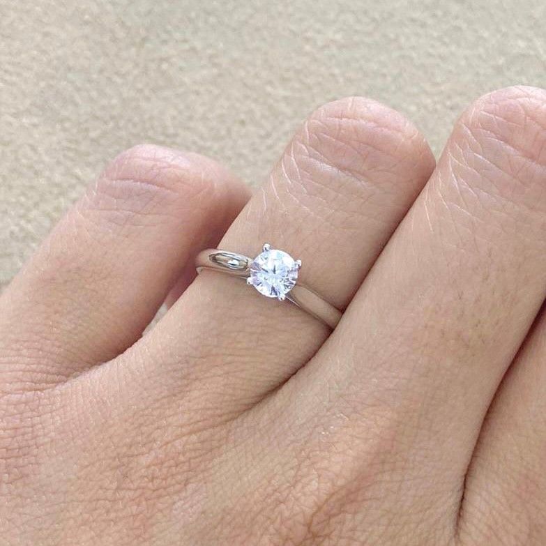 GIA Certified, Round 0.5 ct Four Prongs, Diamond Engagement Ring