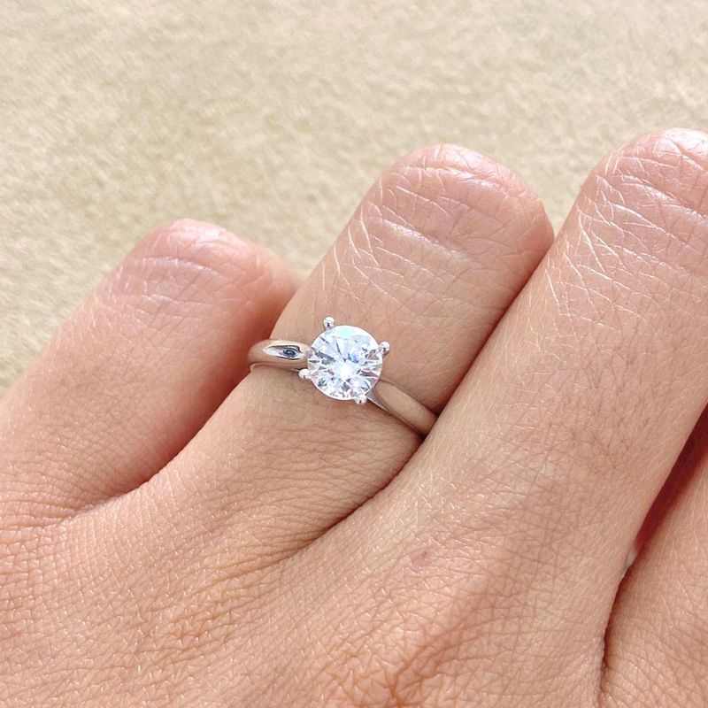 GIA Certified, Round 0.8 ct Four Prongs, Diamond Engagement Ring
