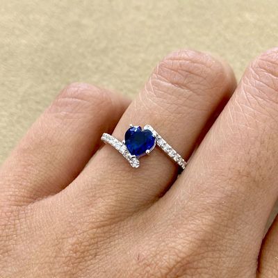 Heart Shaped 0.7 ct Blue Sapphire, Twisted Diamond Ring