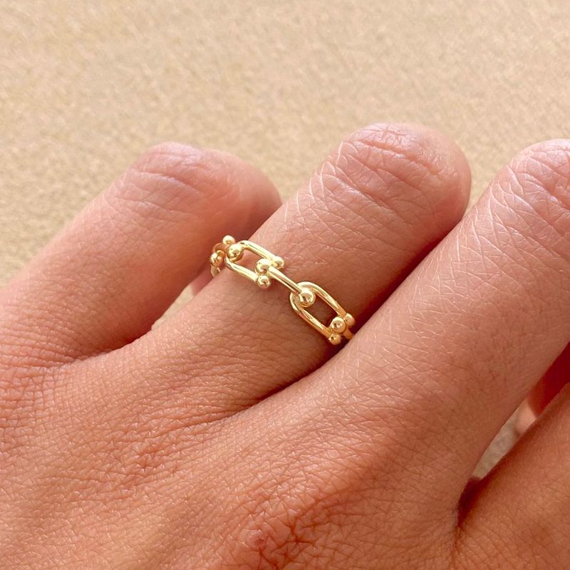 Interlocked links Everyday Ring