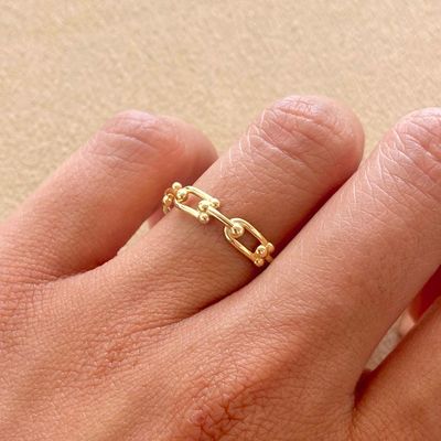 Interlocked links Everyday Ring