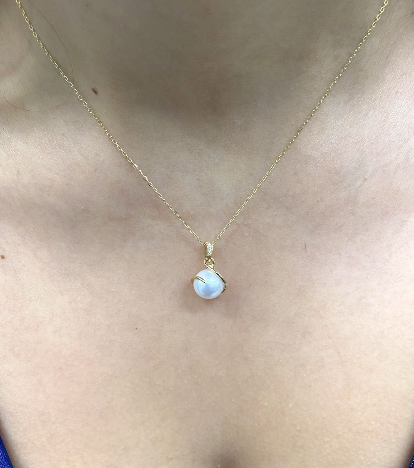 Spiral Pearl Diamond Necklace