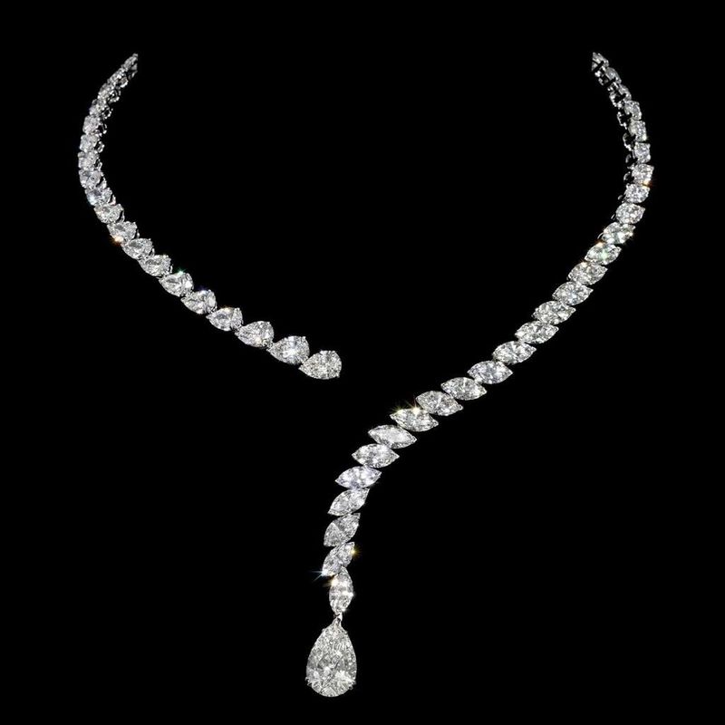 GIA Certified Gradual Dangling Multi-leaves Diamond Necklace